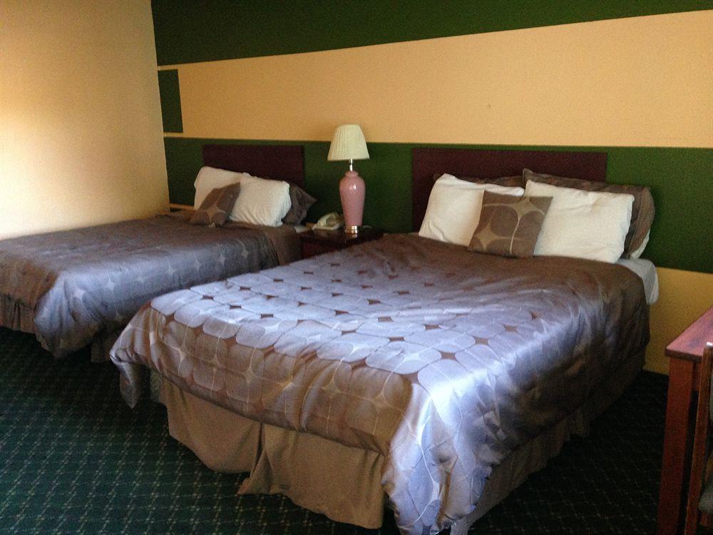 Travel Inn Flagstaff Флагстаф Екстериор снимка
