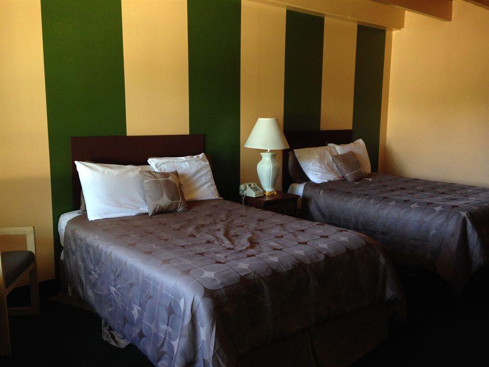 Travel Inn Flagstaff Флагстаф Екстериор снимка